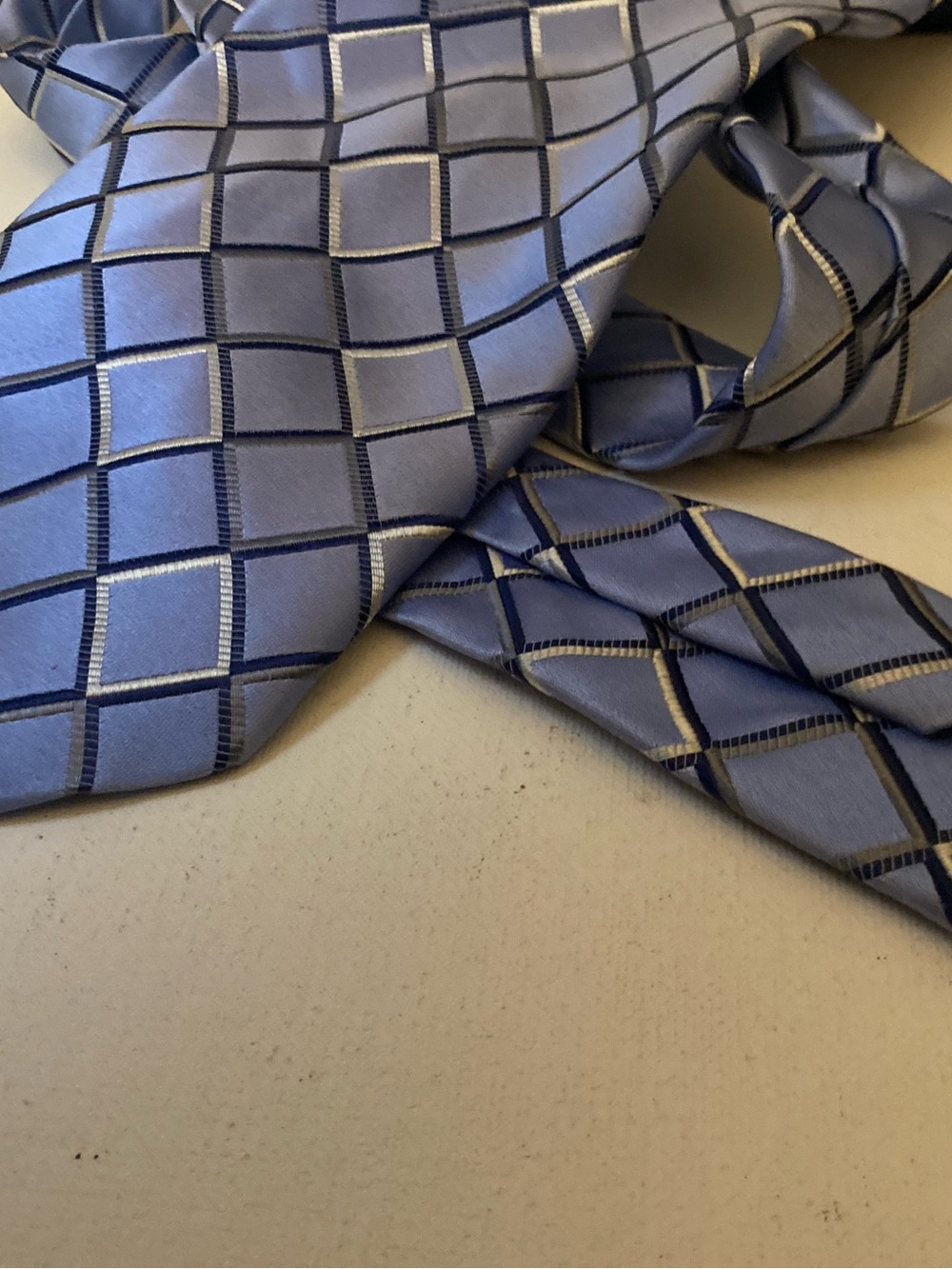 Men's Blue Geometric Check Tie - Elegant Silk-Feel Finish
